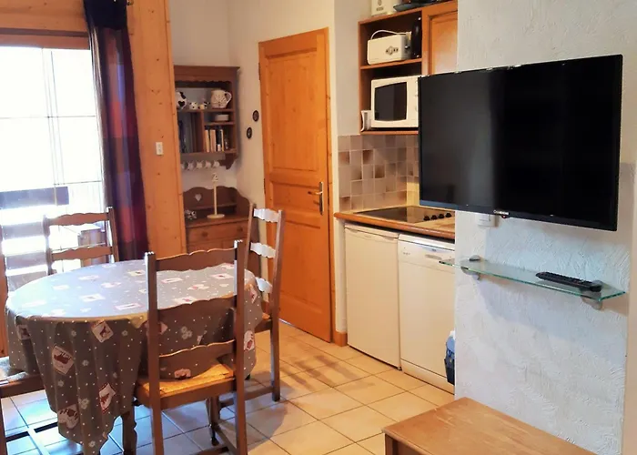 3 Pieces Pour 6 Personnes Proche Des Pistes - Fr-1-516-11 Les Deux Alpes